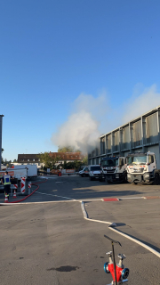 Großbrand / Lagerhallenbrand